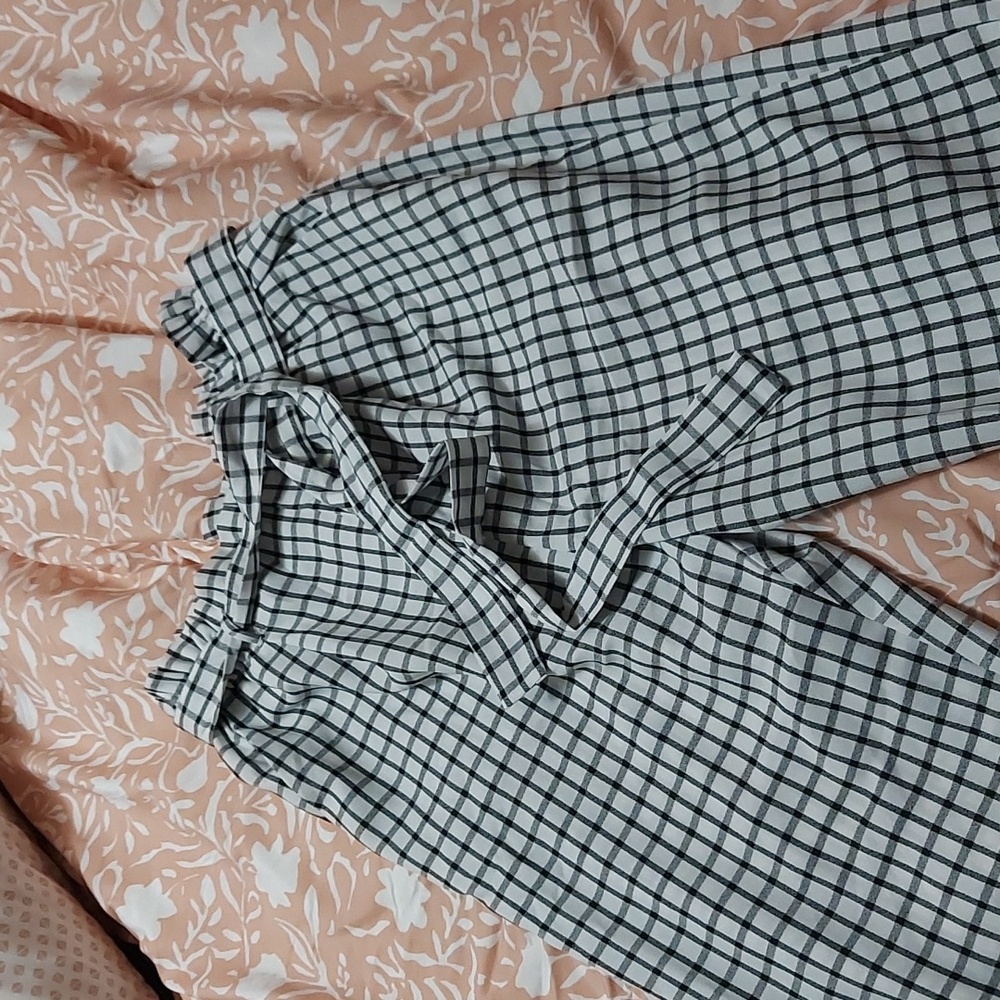 Tie Waste Capris